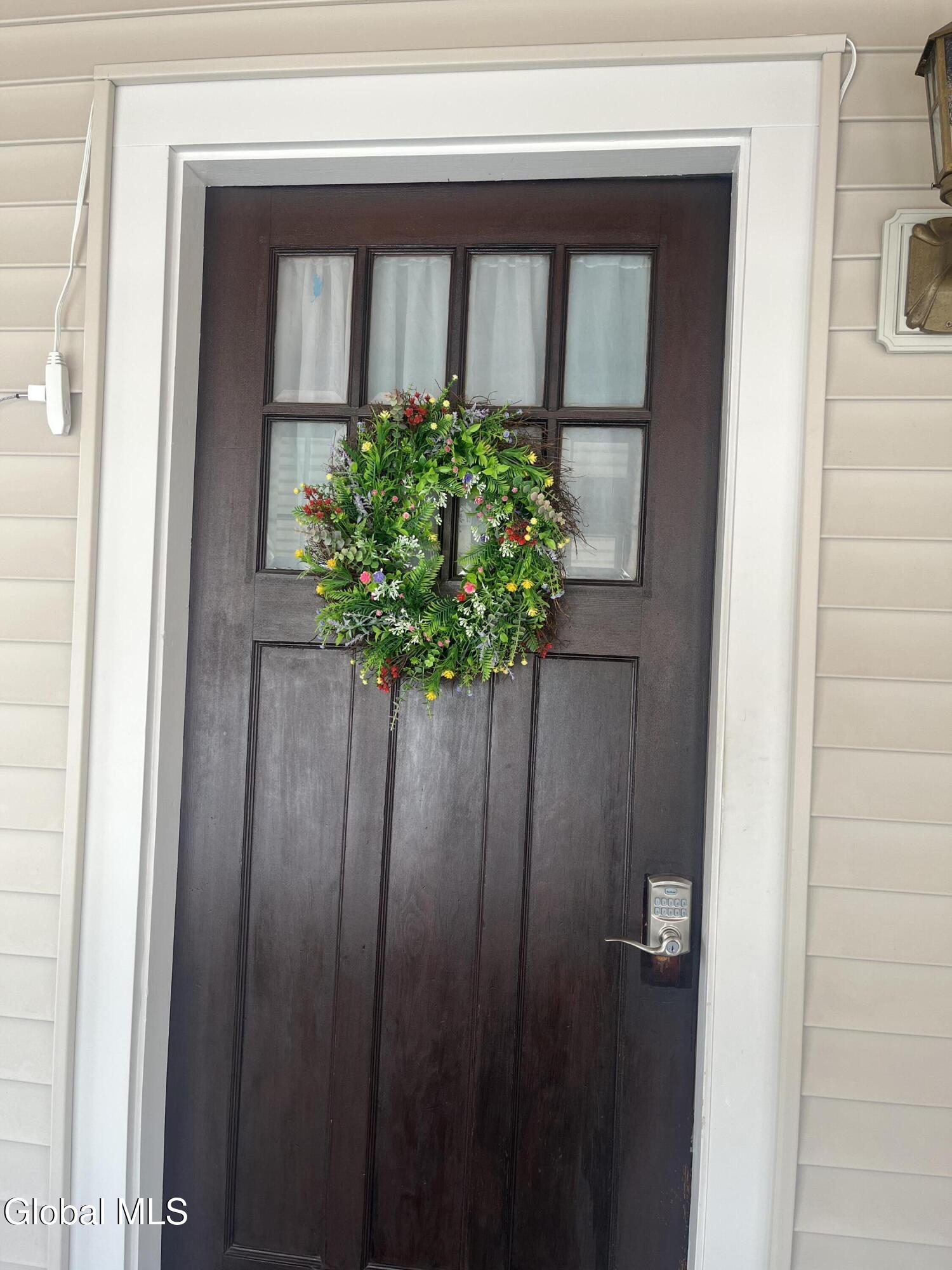 1517 Rutgers Street Schenectady, NY 12303 - Photo 2 of 25 IMG_0495