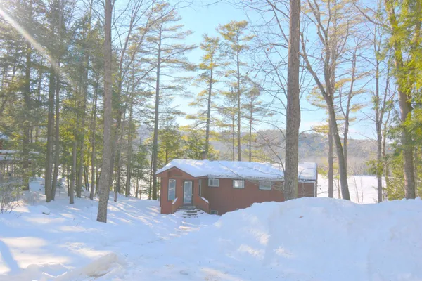 $2,000 | 249 Stocker Pond Road, Grantham, NH 03753