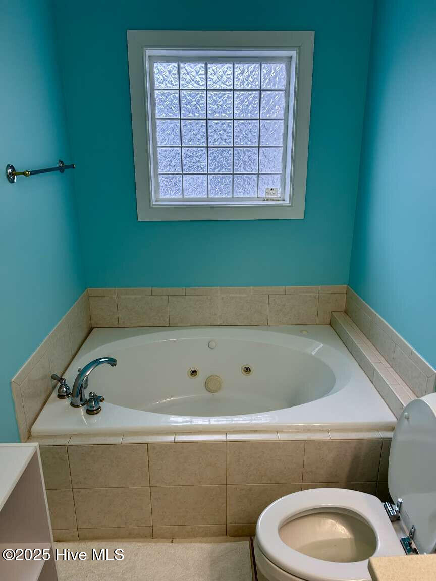 104 South 3rd Street, Unit H2 Morehead City, NC 28557 - Photo 7 of 21 Gillis.7