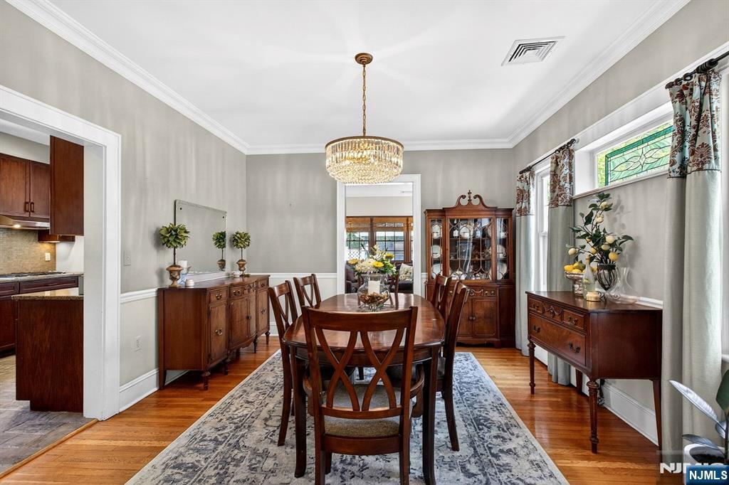 158 Vreeland Avenue Rutherford, NJ 07070 - Photo 8 of 34