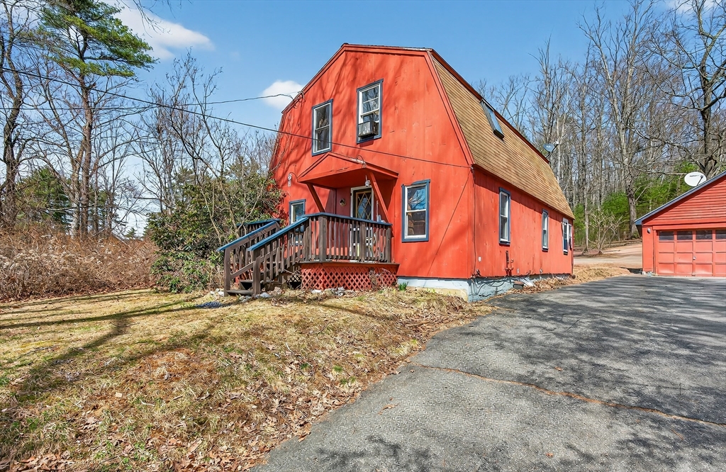 97 Wickaboag Valley Road West Brookfield, MA 01585 - Photo 27 of 35