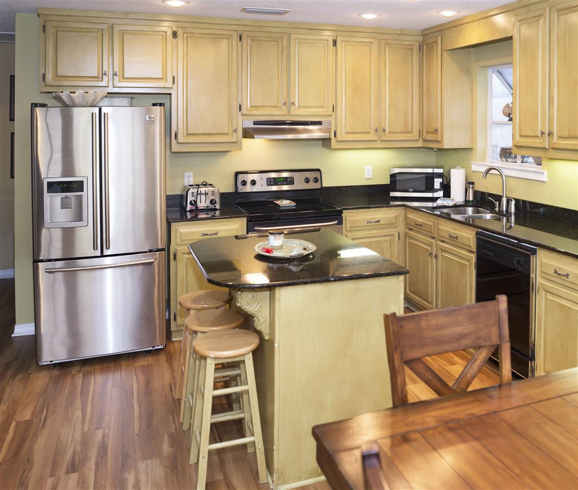 11773 County Road 1 Fairhope, AL 36532 - Photo 5 of 37 Kitchen
