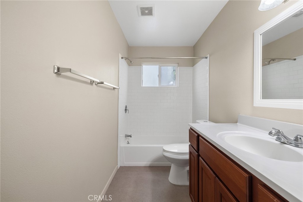 904 1st Street, Unit 2 Hermosa Beach, CA 90254 - Photo 17 of 28