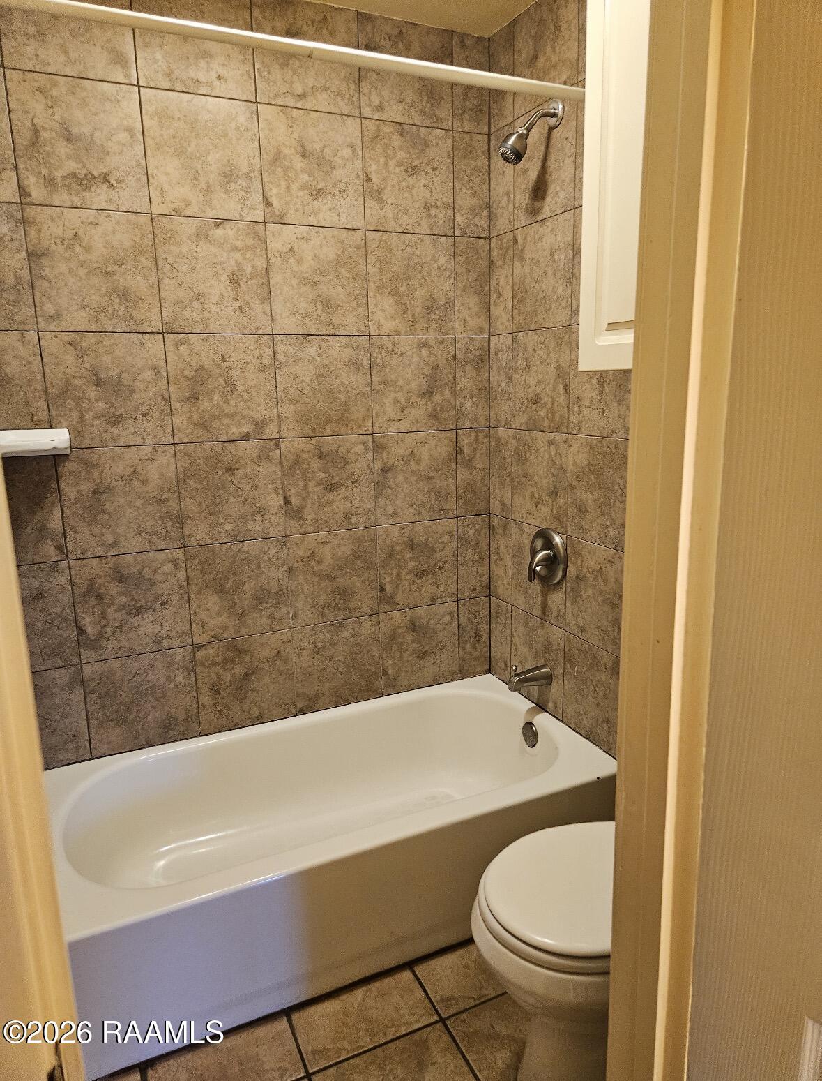 220 Doucet Road, Unit 112B Lafayette, LA 70503 - Photo 11 of 11 IMG_1360