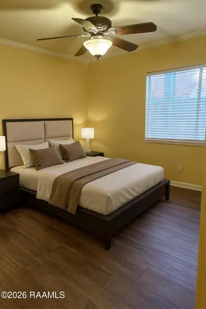 $1,200 | 220 Doucet Road, Unit 112B, Lafayette, LA 70503