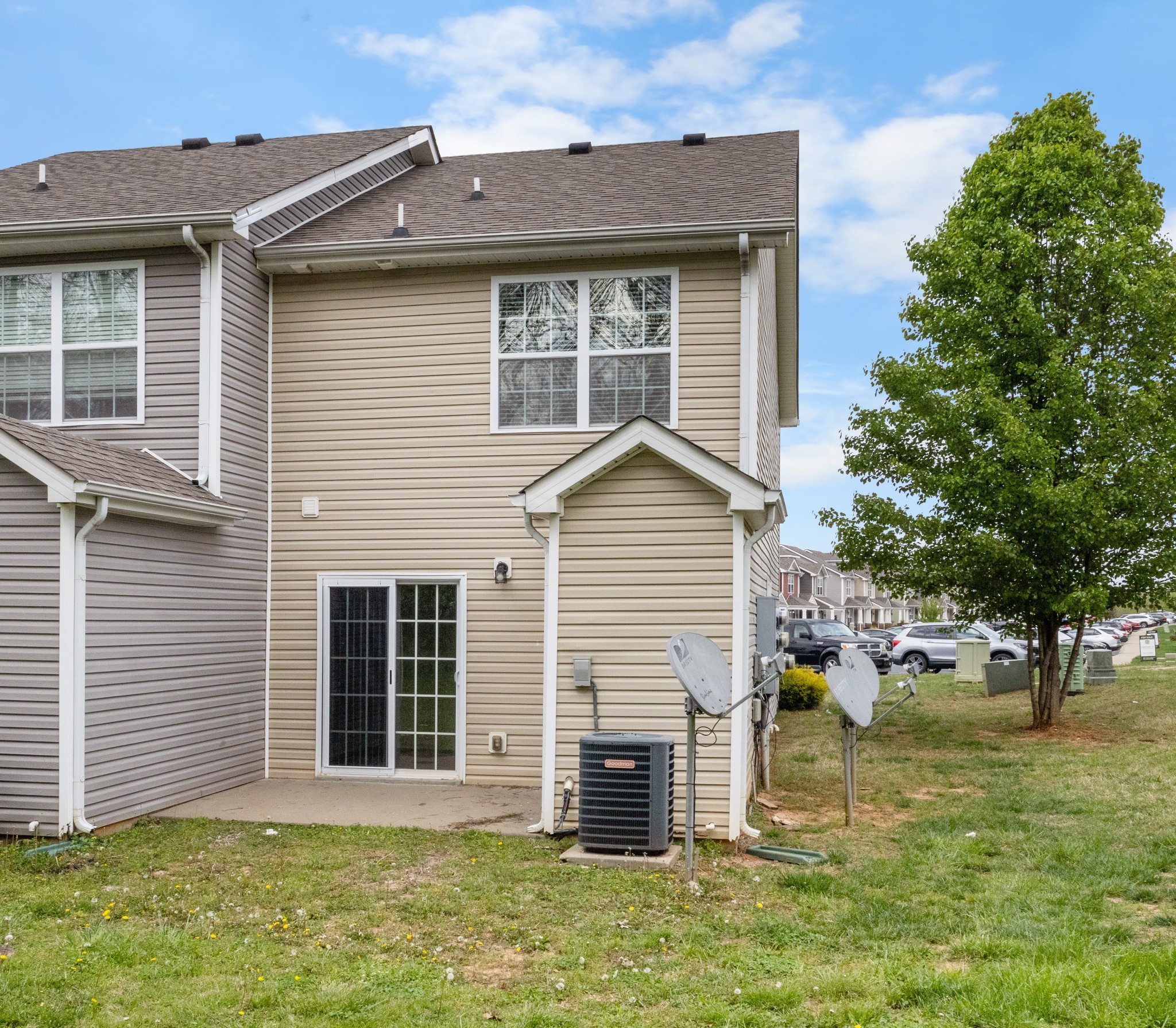 179 Alexander Boulevard Clarksville, TN 37040 - Photo 32 of 40 a front view of a house with a yard