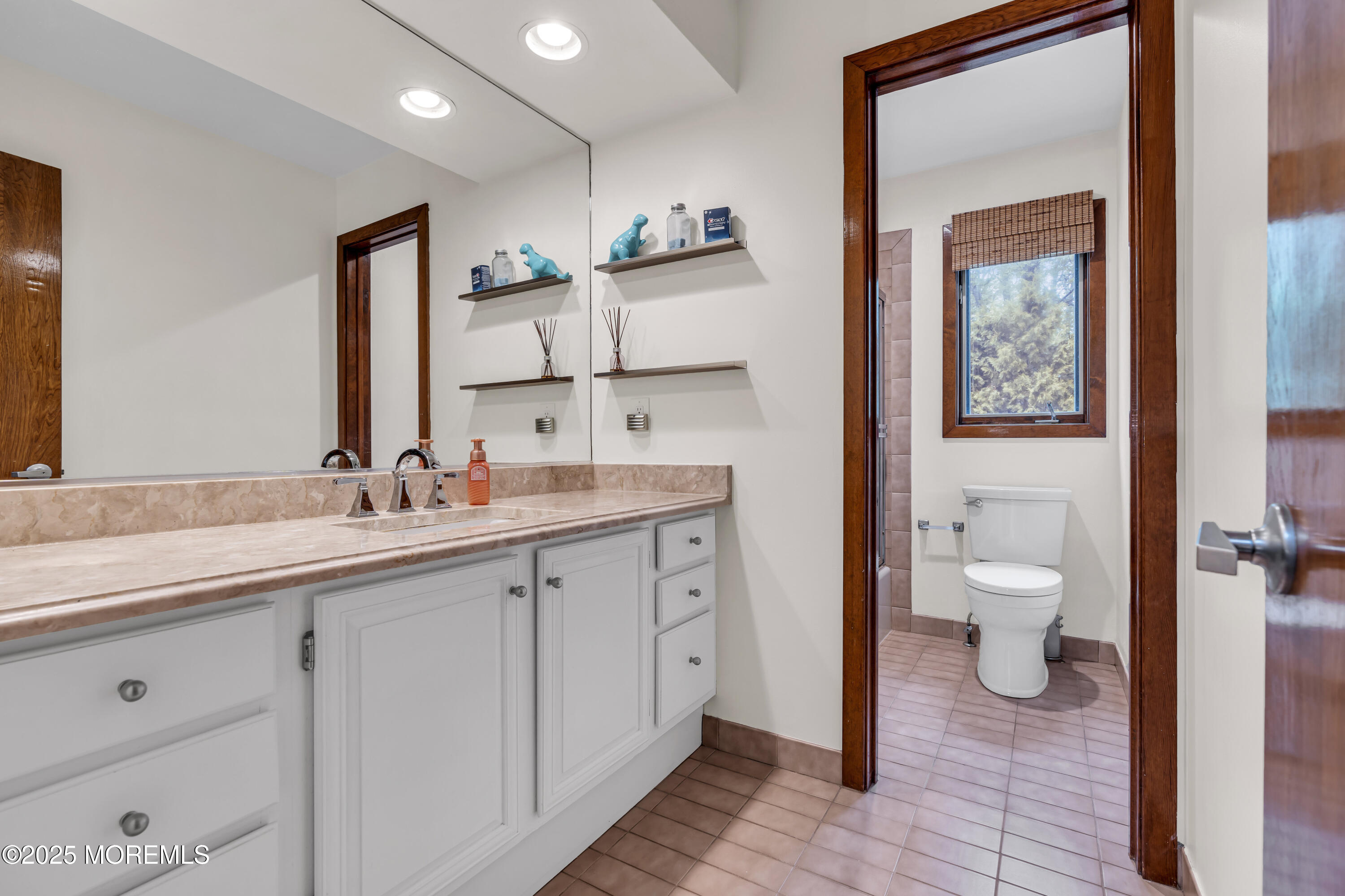 1656 Martin Road Neptune, NJ 07753 - Photo 29 of 51 047_dsc06834_716