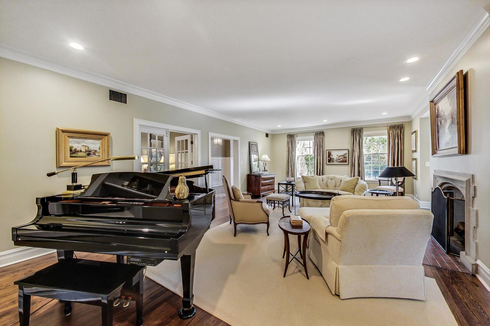 1133 Romona Road Wilmette, IL 60091 - Photo 6 of 62