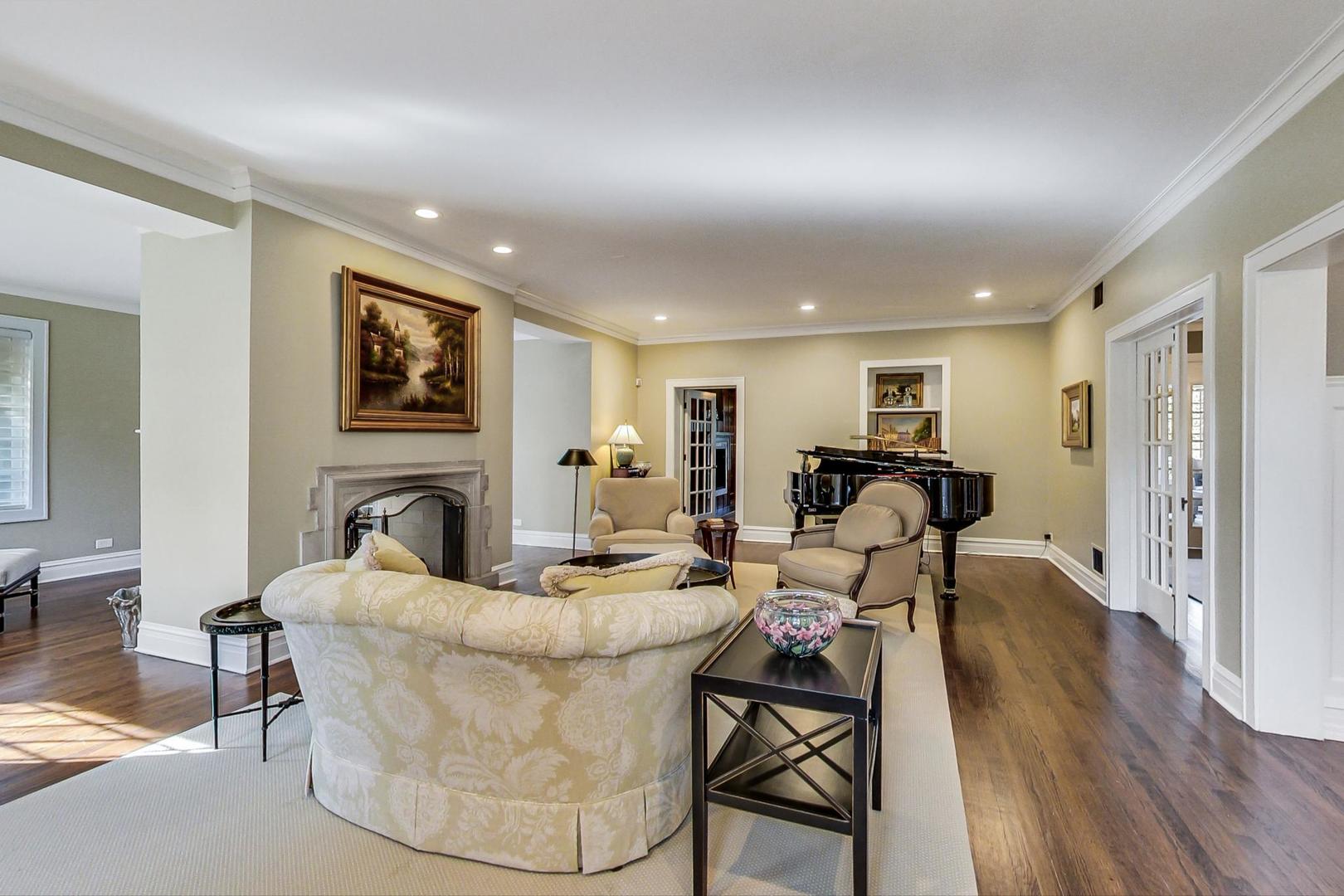 1133 Romona Road Wilmette, IL 60091 - Photo 7 of 62