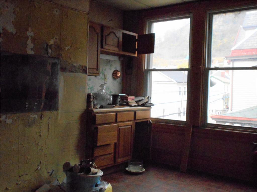 202 18th Street Pittsburgh, PA 15215 - Photo 17 of 20