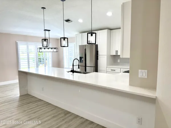 $2,850 | 210 Wickham Lakes Drive, Melbourne, FL 32940