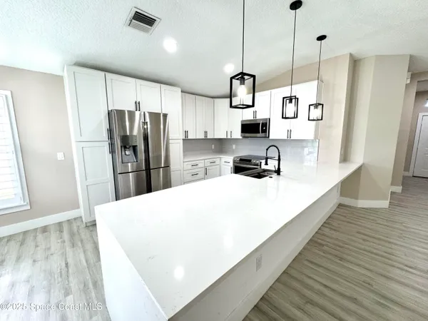 $2,850 | 210 Wickham Lakes Drive, Melbourne, FL 32940