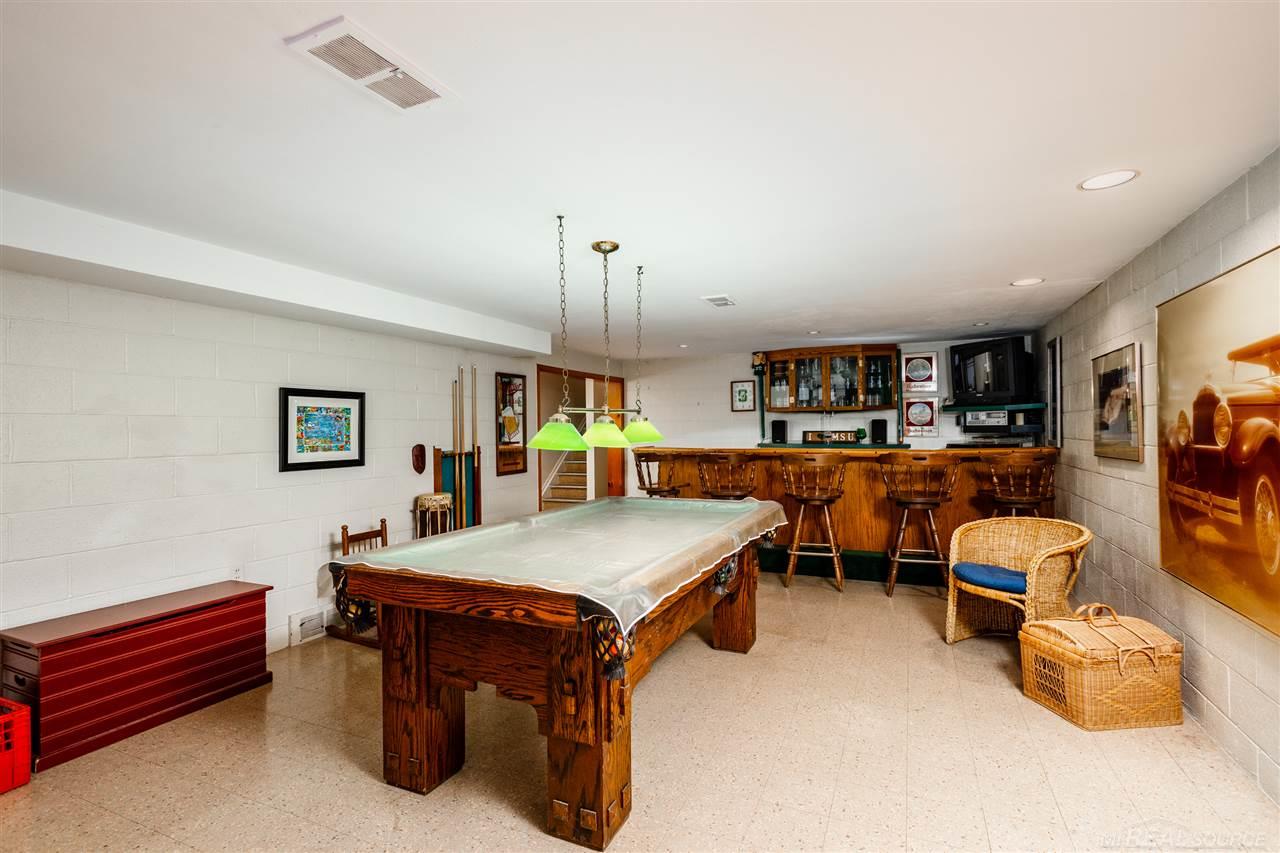 521 Renaud Road Grosse Pointe, MI 48236 - Photo 48 of 89 50035421-47.JPG