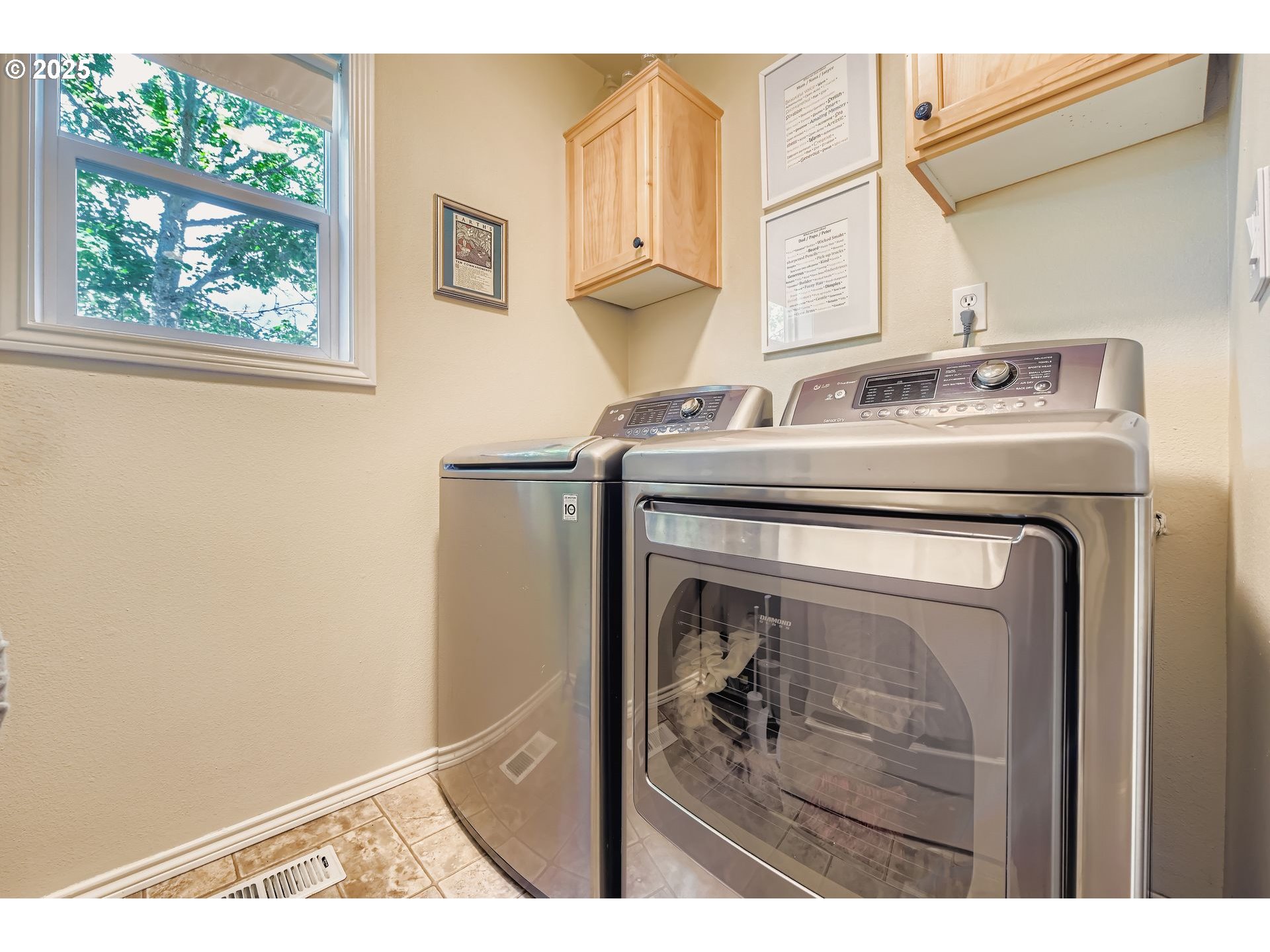 716 Roxe Drive Forest Grove, OR 97116 - Photo 15 of 37 a utility room with dryer and washer