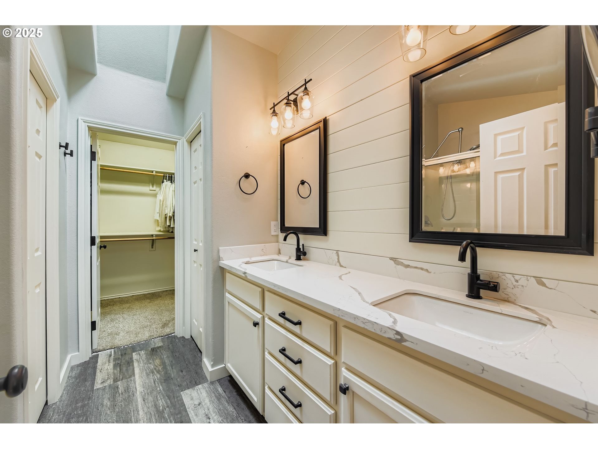 716 Roxe Drive Forest Grove, OR 97116 - Photo 18 of 37 a bathroom with a double vanity sink mirror and