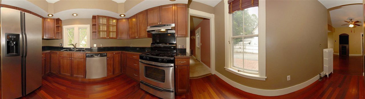 52 Prospect Street Rochester, NH 03867 - Photo 5 of 20