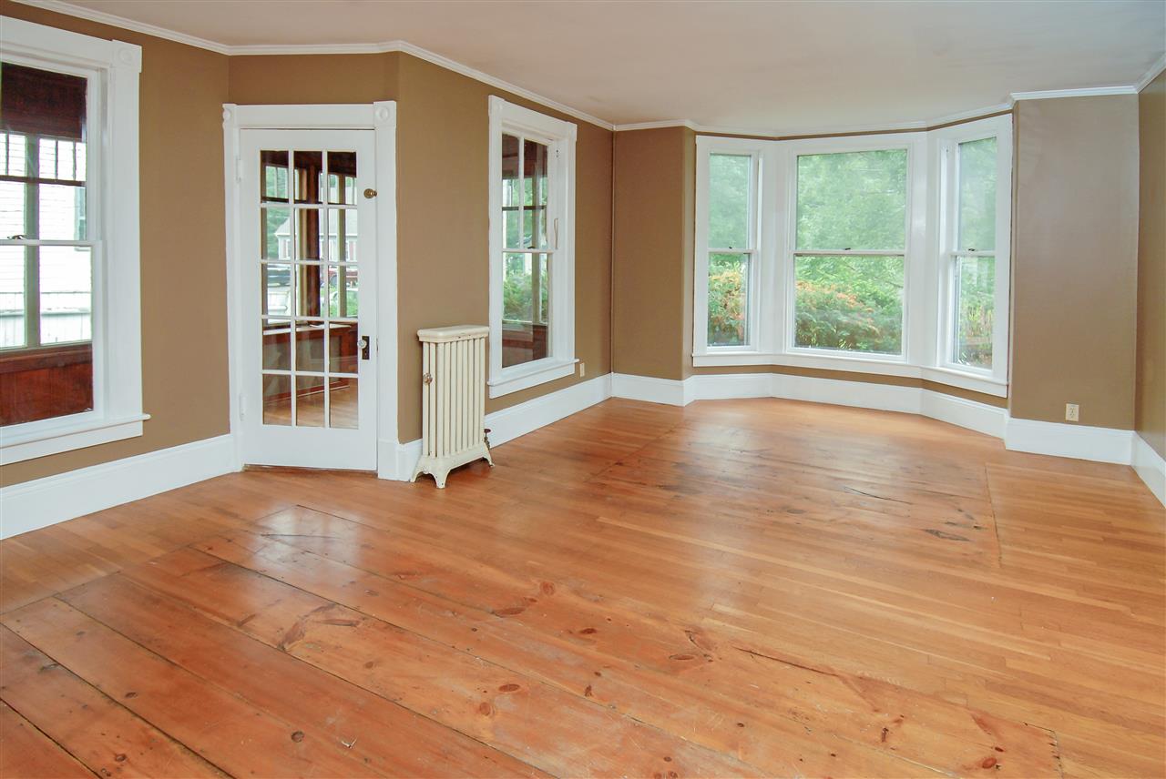 52 Prospect Street Rochester, NH 03867 - Photo 6 of 20