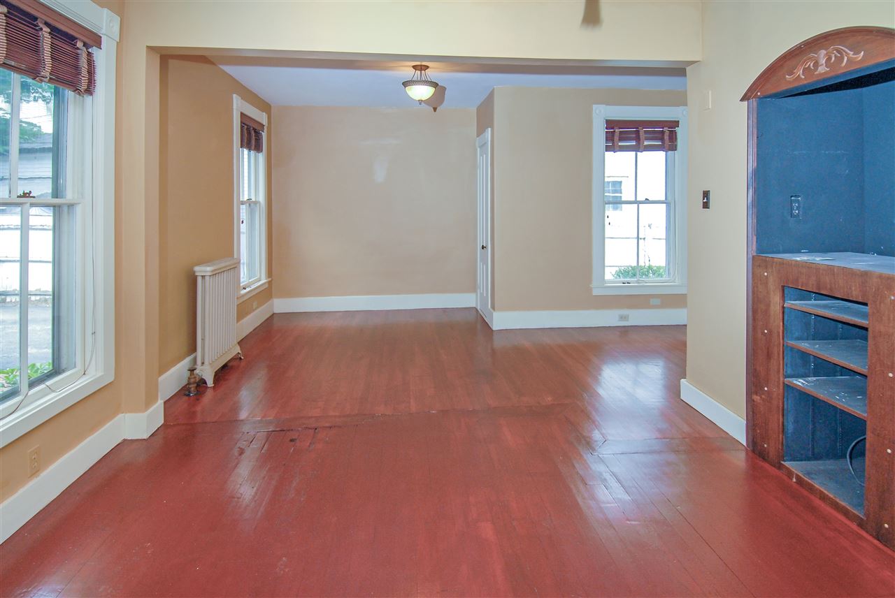 52 Prospect Street Rochester, NH 03867 - Photo 7 of 20
