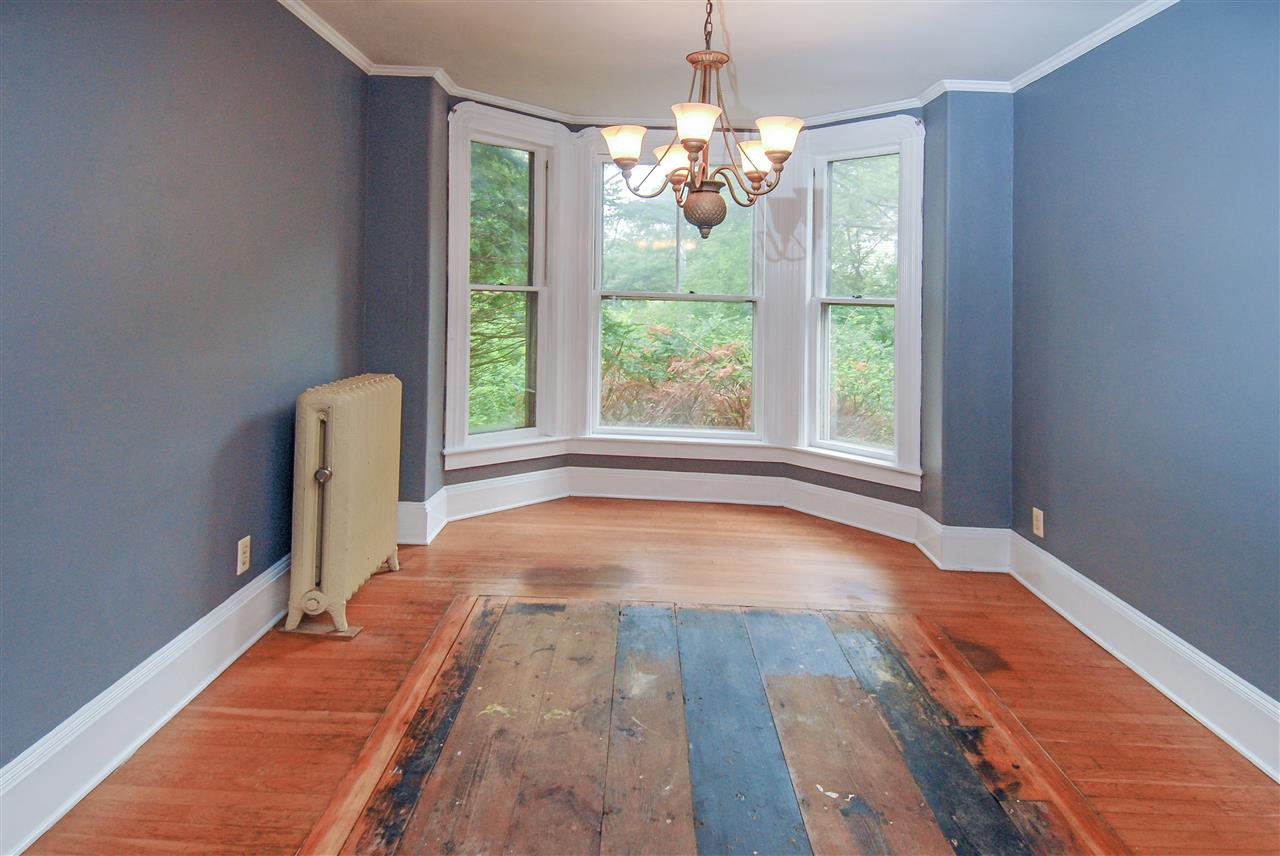 52 Prospect Street Rochester, NH 03867 - Photo 8 of 20