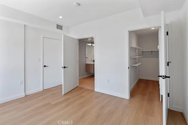 $810,000 | 321 South Oxford Avenue, Unit 606, Los Angeles, CA 90020