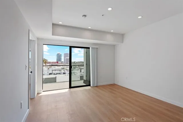 $810,000 | 321 South Oxford Avenue, Unit 606, Los Angeles, CA 90020