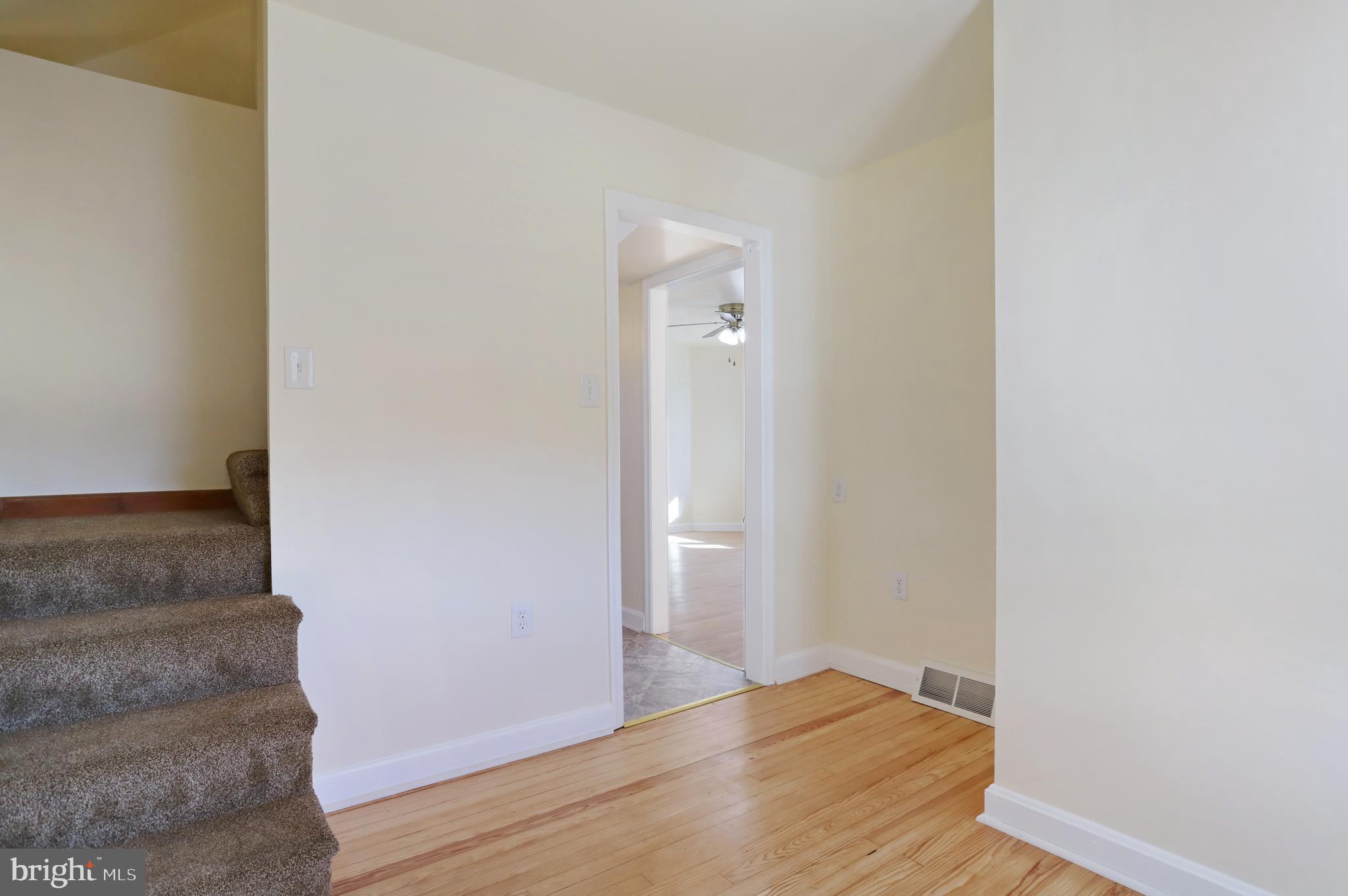 12112 Walnut Point Road Hagerstown, MD 21740 - Photo 24 of 34 New carpet on stairs and upstairs bedrooms.