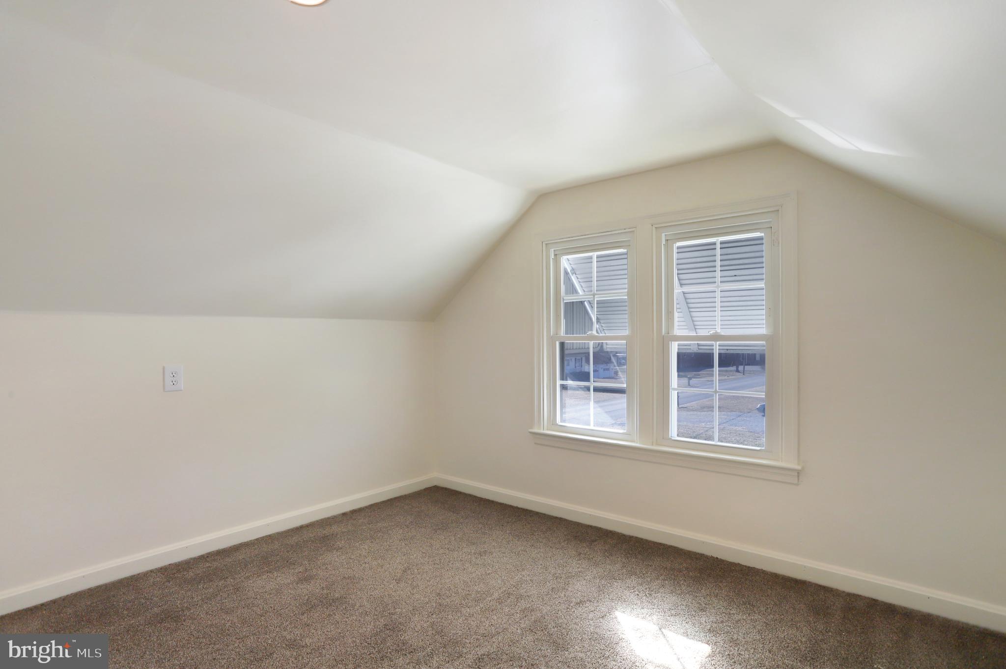 12112 Walnut Point Road Hagerstown, MD 21740 - Photo 28 of 34 Bedroom #3.