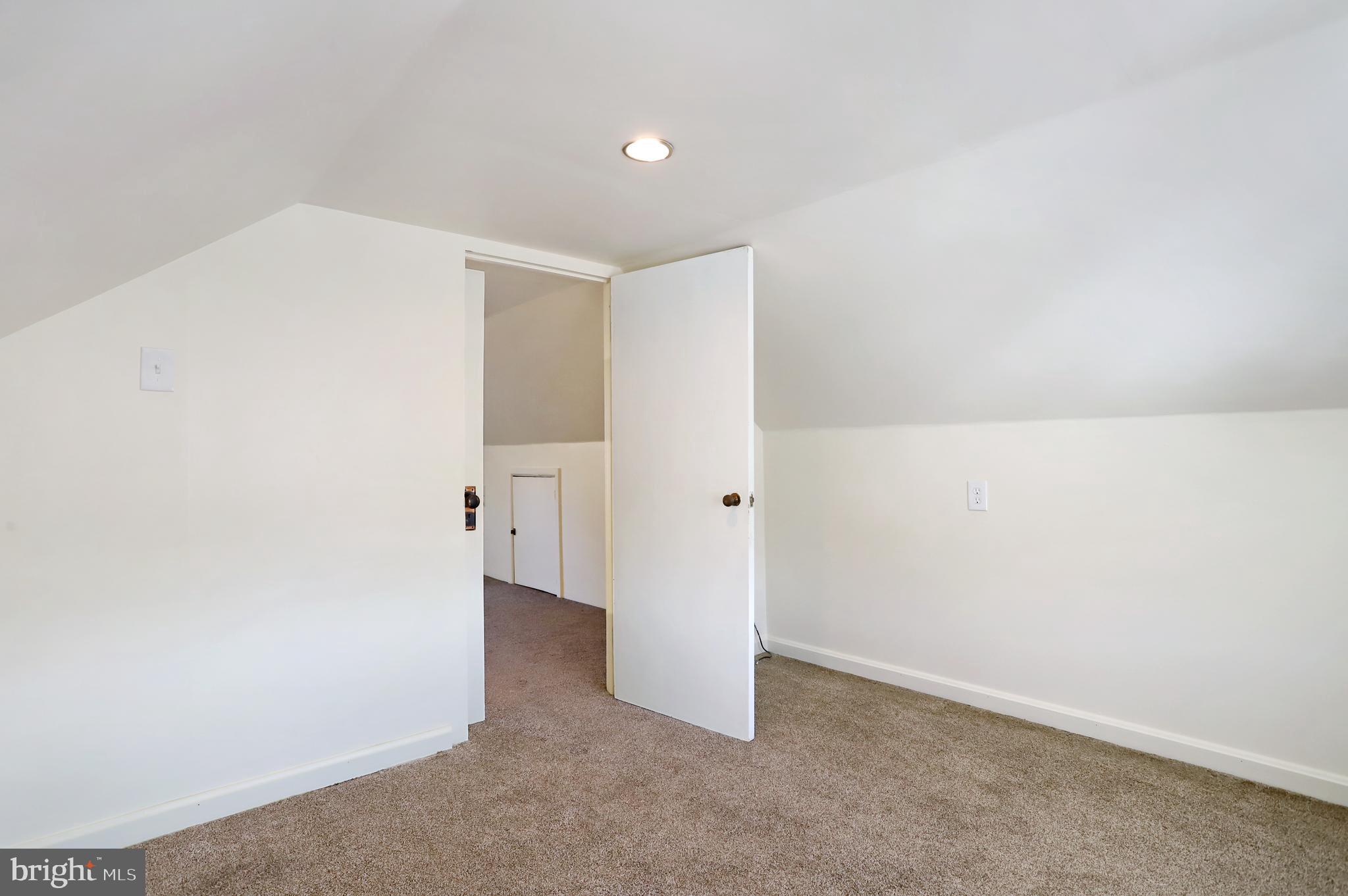 12112 Walnut Point Road Hagerstown, MD 21740 - Photo 29 of 34 Bedroom #3.
