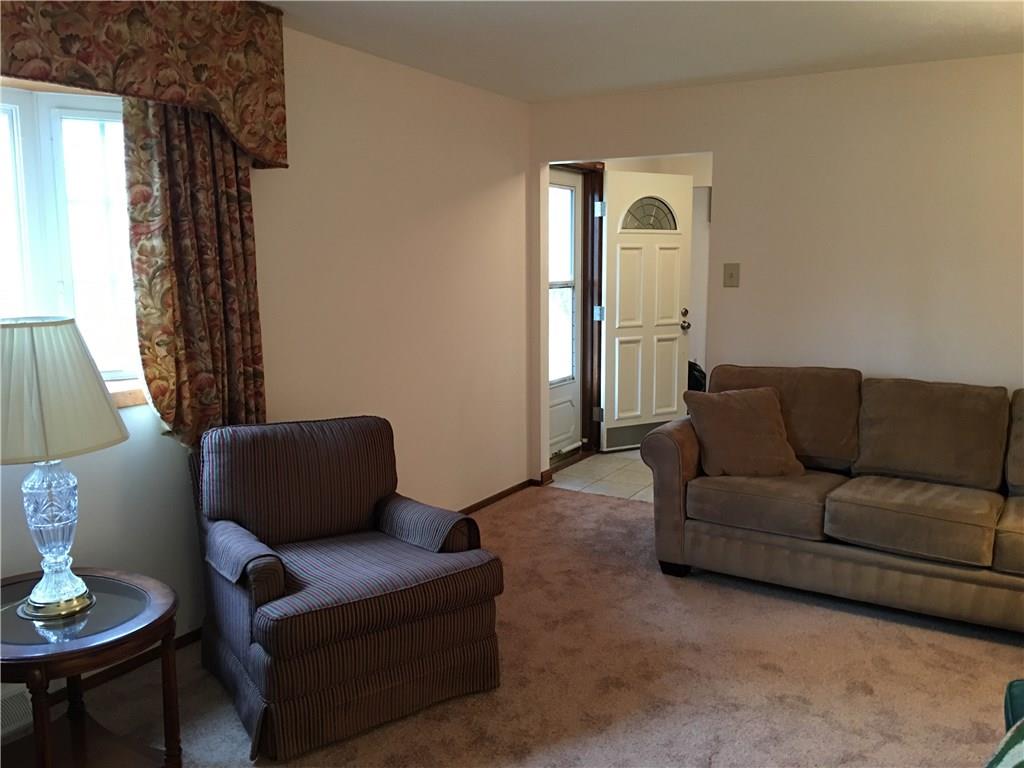 8 Bellview Drive McKees Rocks, PA 15136 - Photo 2 of 25