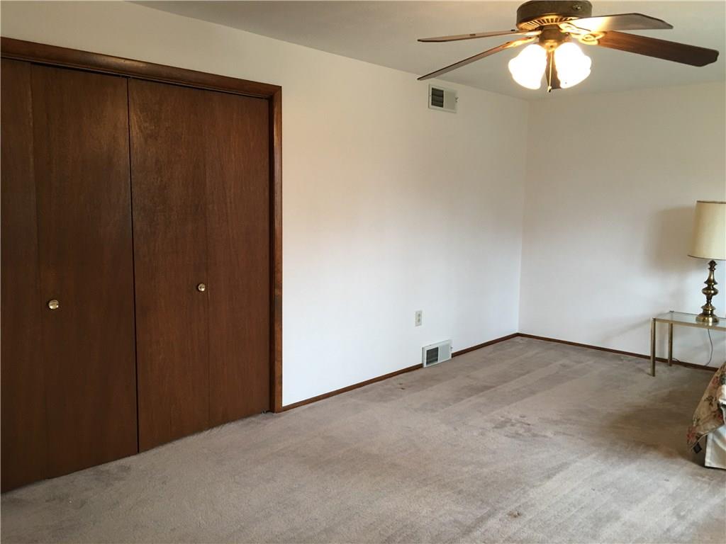 8 Bellview Drive McKees Rocks, PA 15136 - Photo 15 of 25