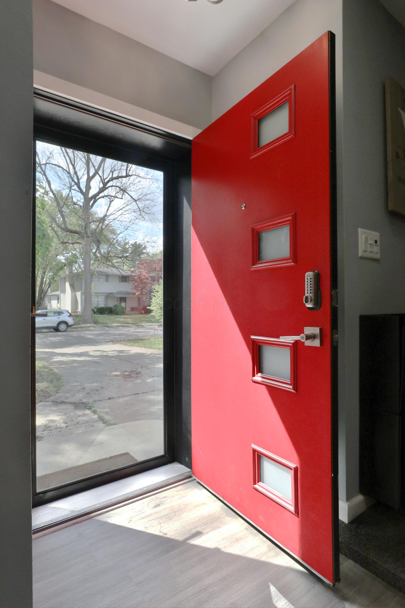 70 South Gould Road Columbus, OH 43209 - Photo 5 of 51 70-S-Gould-06