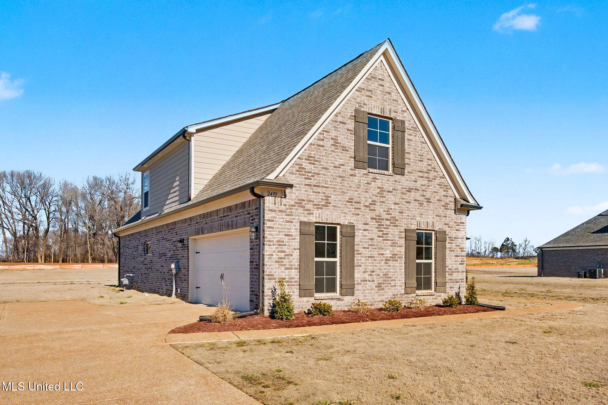 2499 Scott Mdws Lane Hernando, MS 38632 - Photo 3 of 33 3-web-or-mls-2499 Scott-02