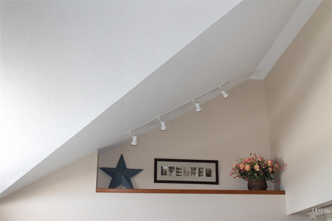 827 Autumn Ridge Lane Fort Wayne, IN 46804 - Photo 11 of 25