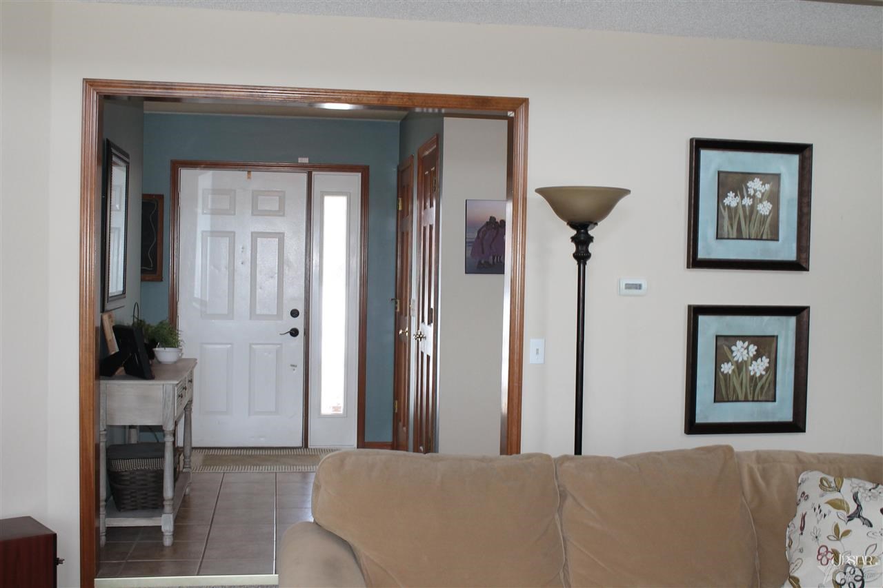 827 Autumn Ridge Lane Fort Wayne, IN 46804 - Photo 9 of 25