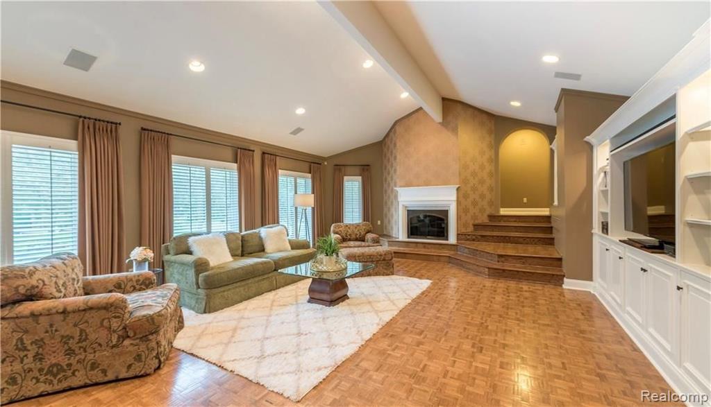 570 Haverhill Road Bloomfield Hills, MI 48304 - Photo 14 of 32