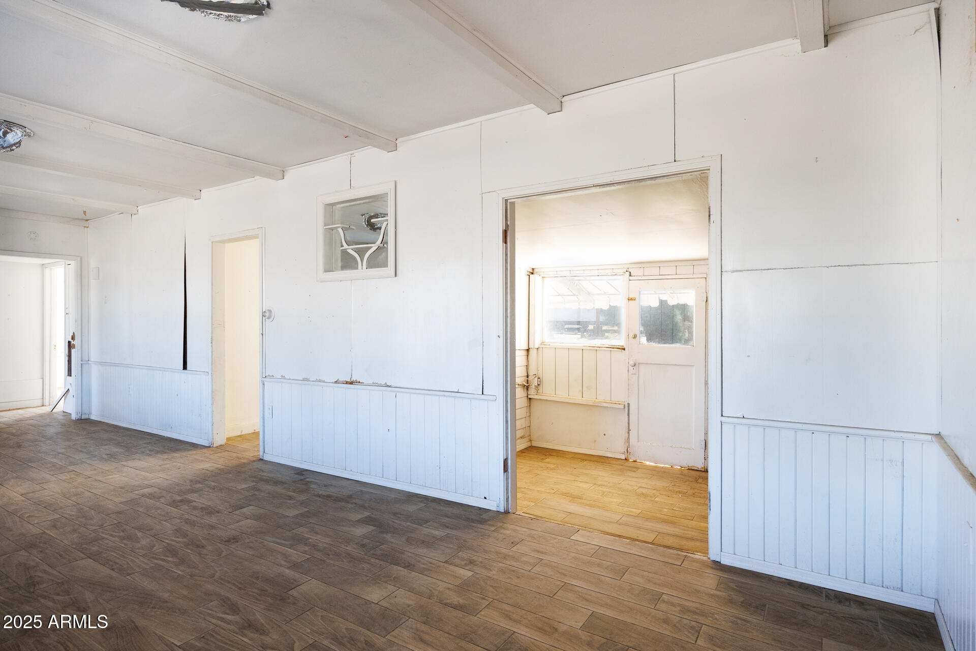 95 6th Street Florence, AZ 85132 - Photo 6 of 25 Living Room