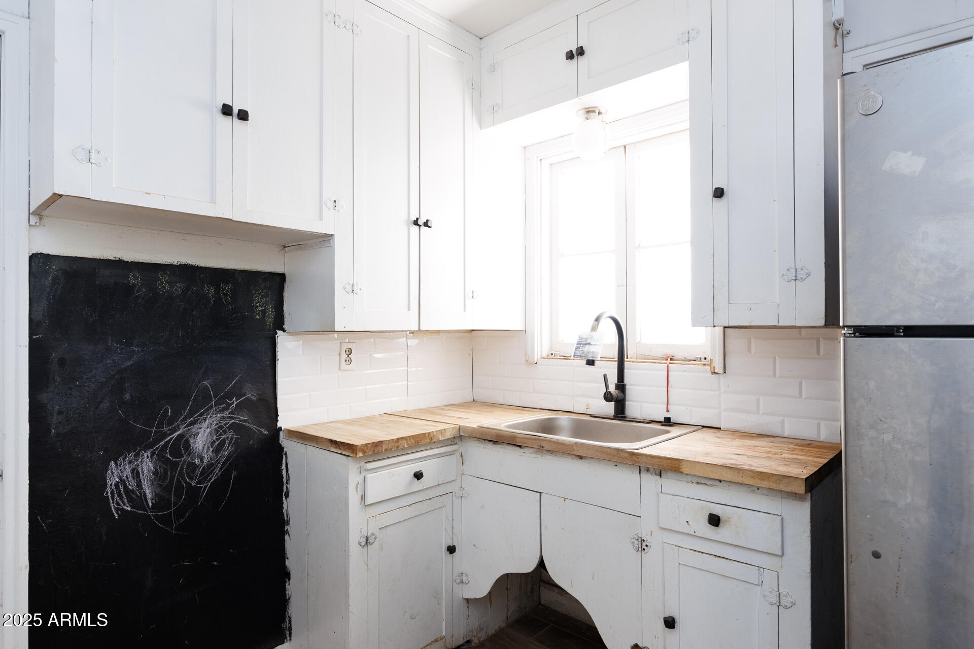 95 6th Street Florence, AZ 85132 - Photo 10 of 25 Kitchen 2