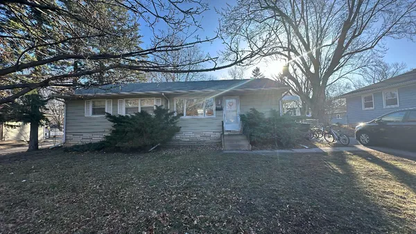 $2,150 | 8327 13th Avenue South, Bloomington, MN 55425