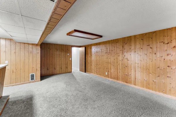 $2,150 | 8327 13th Avenue South, Bloomington, MN 55425