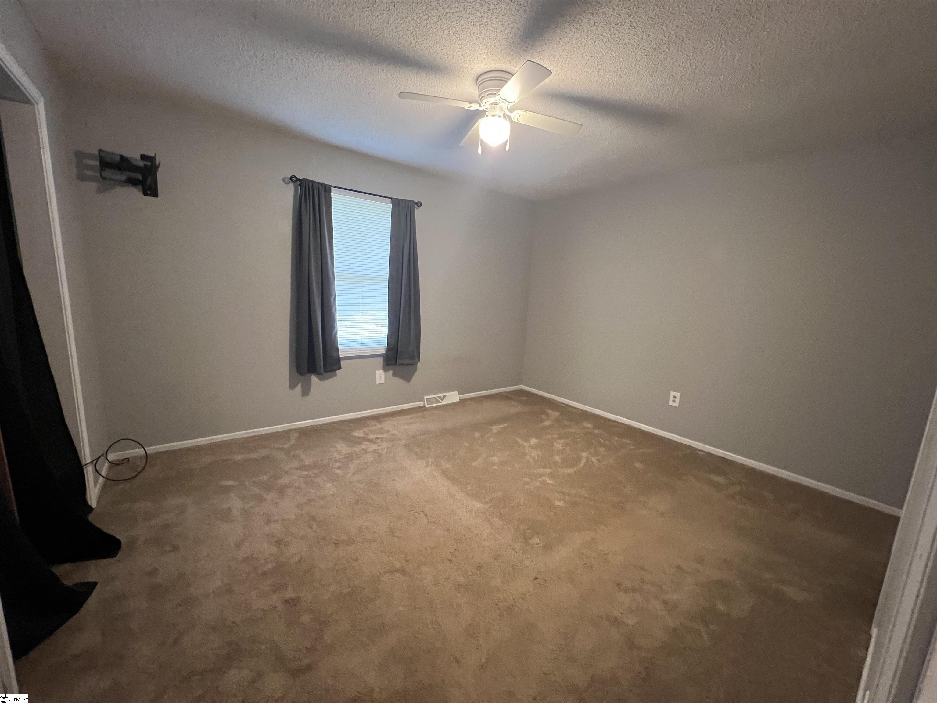 227 Ponder Road Greer, SC 29651 - Photo 14 of 26