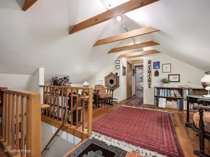 $775,000 | 2500 West Farwell Avenue, Chicago, IL 60645