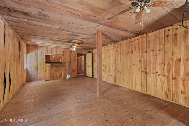 $150,000 | 70 North N Highway, Eidson, TN 37731