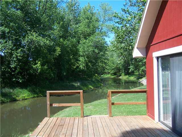 4566 Martin Road Carbon, IN 47837 - Photo 3 of 12 Gallery Image 3