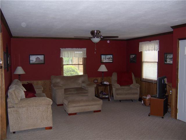4566 Martin Road Carbon, IN 47837 - Photo 6 of 12 Gallery Image 6