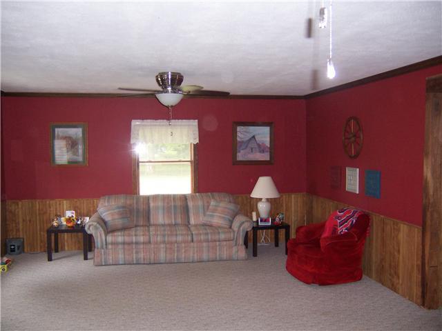 4566 Martin Road Carbon, IN 47837 - Photo 7 of 12 Gallery Image 7