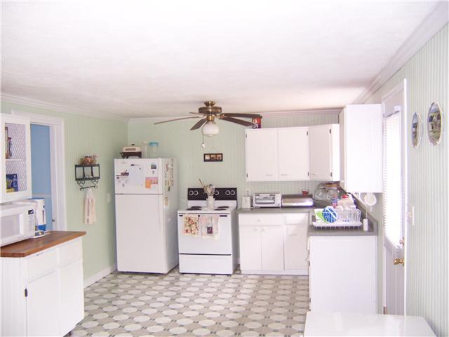 4566 Martin Road Carbon, IN 47837 - Photo 8 of 12 Gallery Image 8
