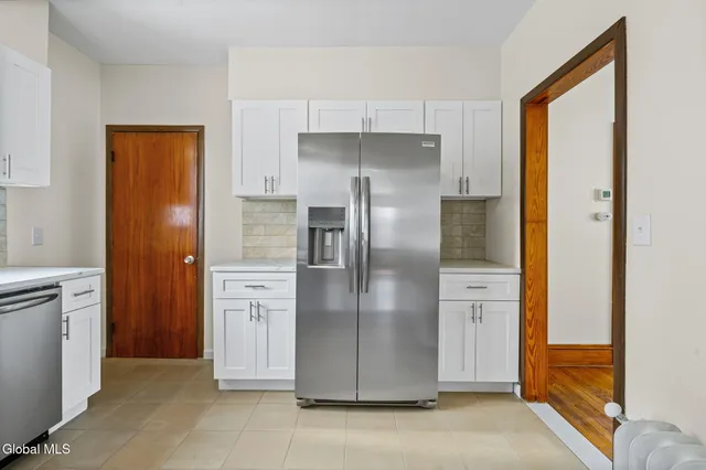 $359,900 | 10 Wood Terrace, Albany, NY 12208