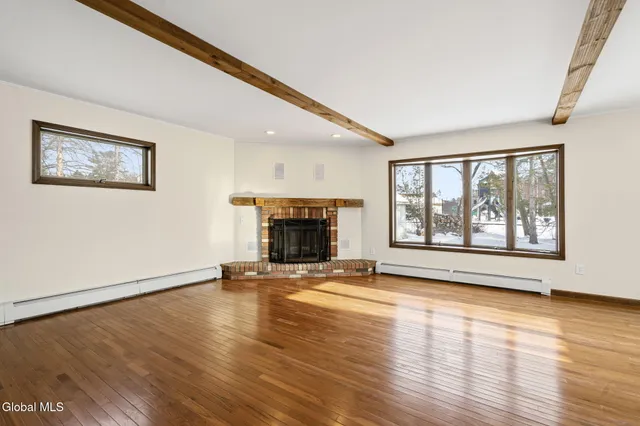 $359,900 | 10 Wood Terrace, Albany, NY 12208