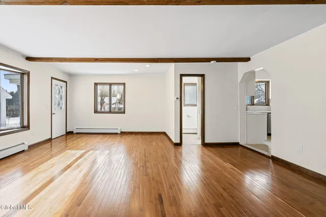 $359,900 | 10 Wood Terrace, Albany, NY 12208