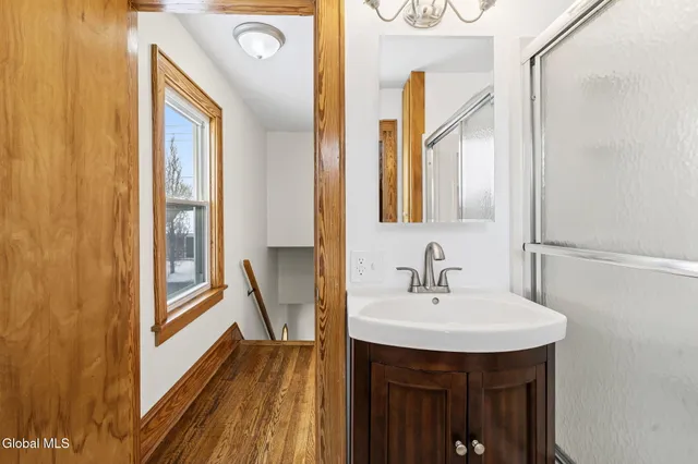 $359,900 | 10 Wood Terrace, Albany, NY 12208